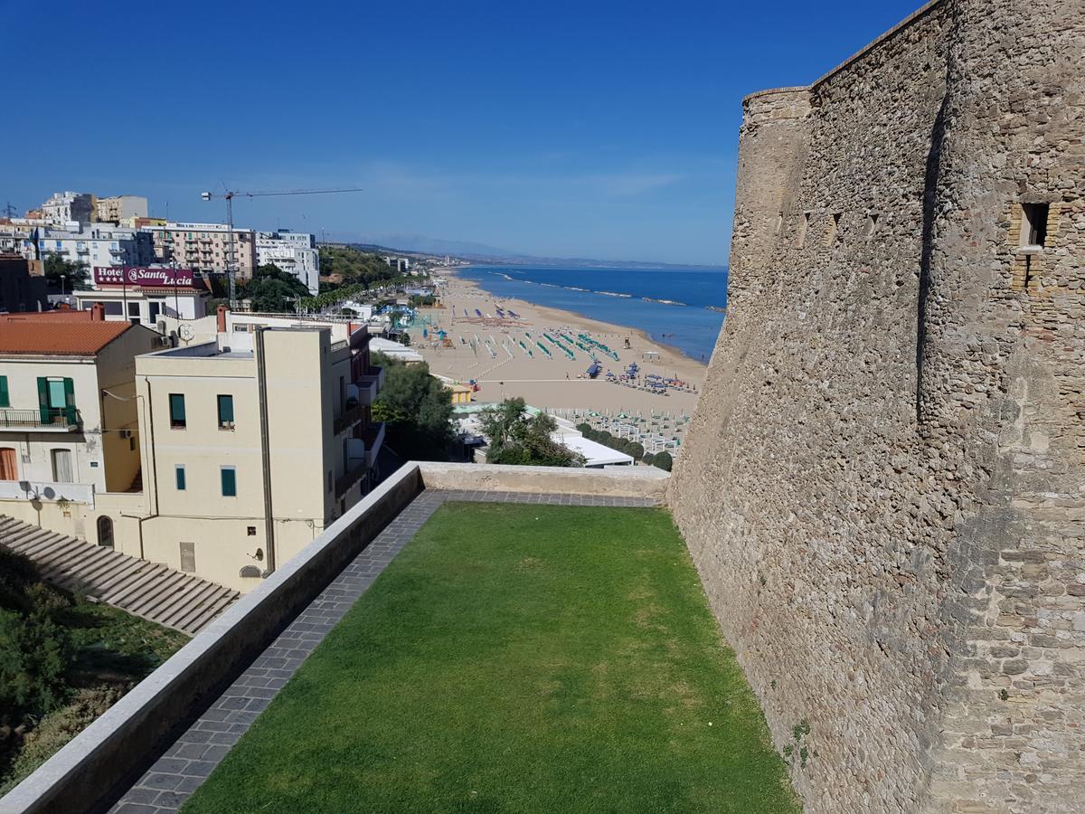 Вилла Residenza Borgo Antico Термоли Экстерьер фото